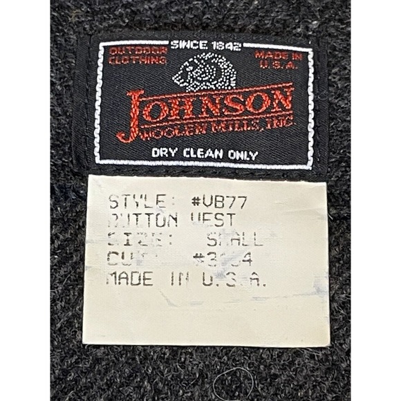 Small Johnson Woolen Mills gray herringbone four pocket vest - Picture 5 of 11